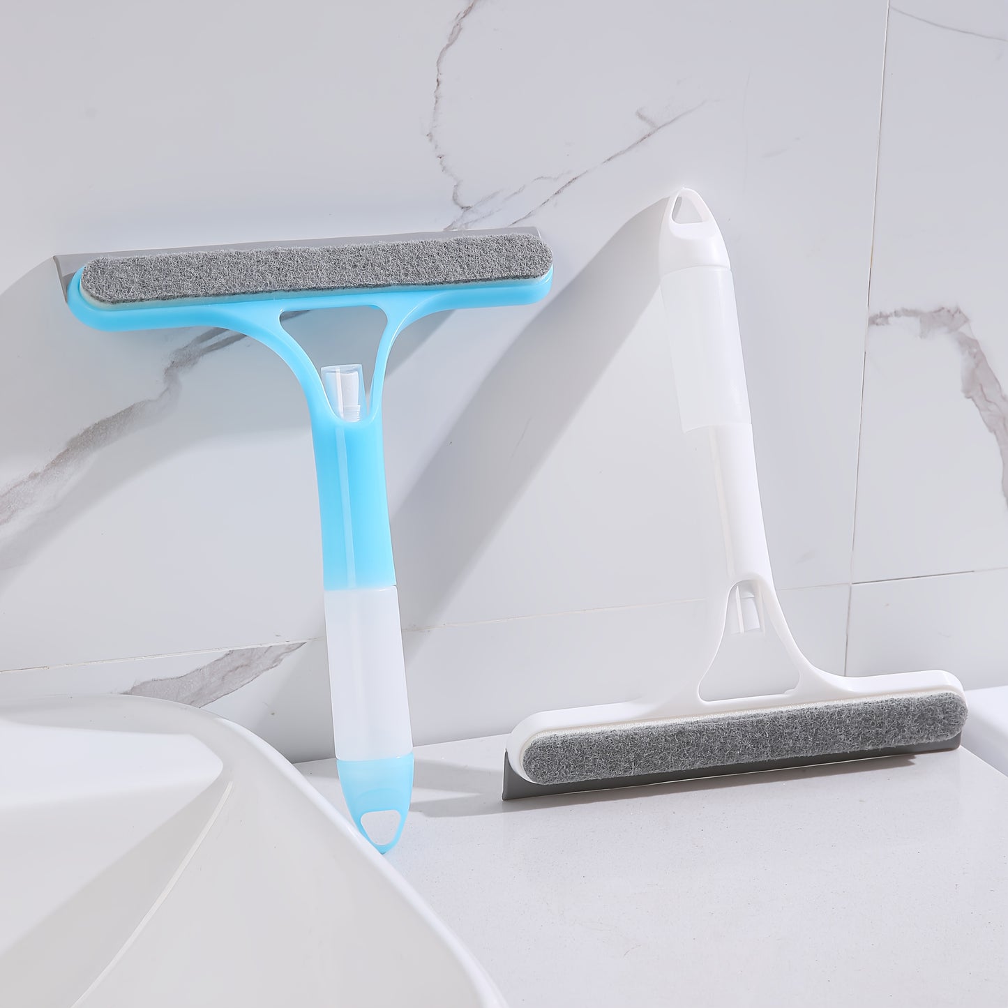 Pro 3-in-1 Window Cleaner: Scraper, Microfiber and Integrated Brush.